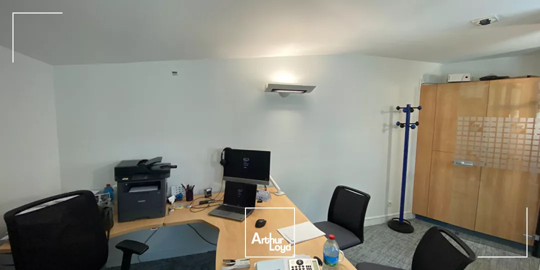 A LOUER, Local commercial centre-ville Chatelaillon Plage 105 m2 environ