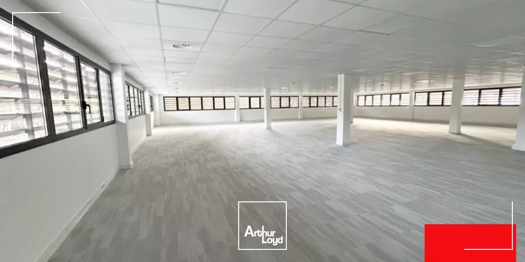 A LOUER - BUREAUX ESPRIT CAMPUS - PARC CLUB DU MILLENAIRE MONTPELLIER - GRAND PARKING