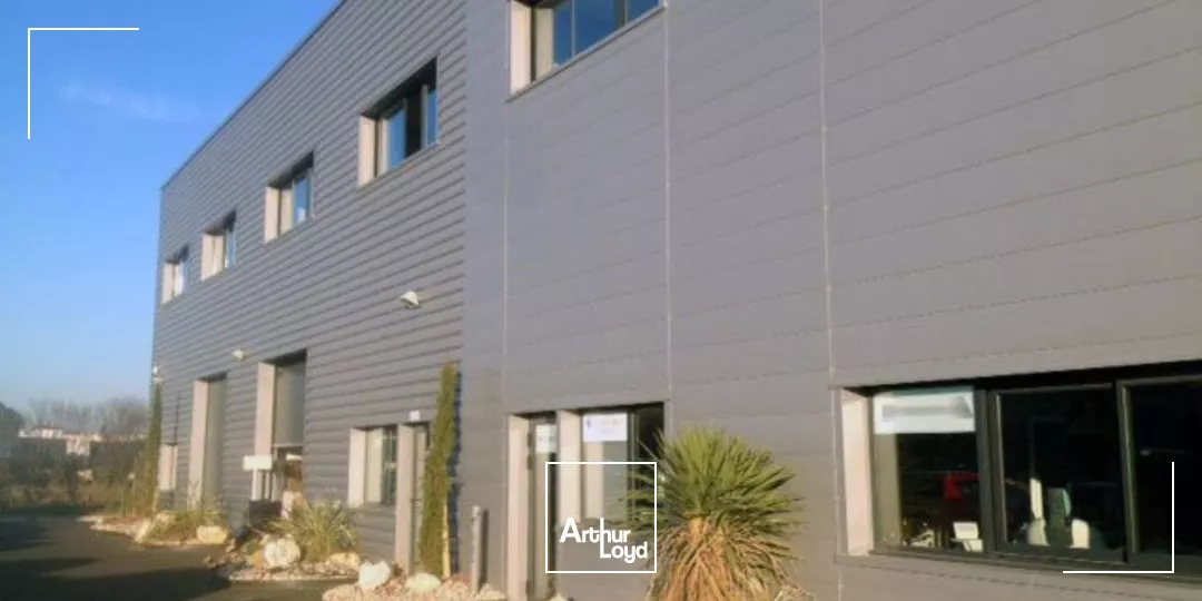 LOCATION BUREAUX ET ENTREPÔT 925 M2 DIVISIBLES - MONTPELLIER EST