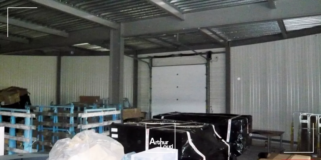 LOCATION BUREAUX ET ENTREPÔT 925 M2 DIVISIBLES - MONTPELLIER EST