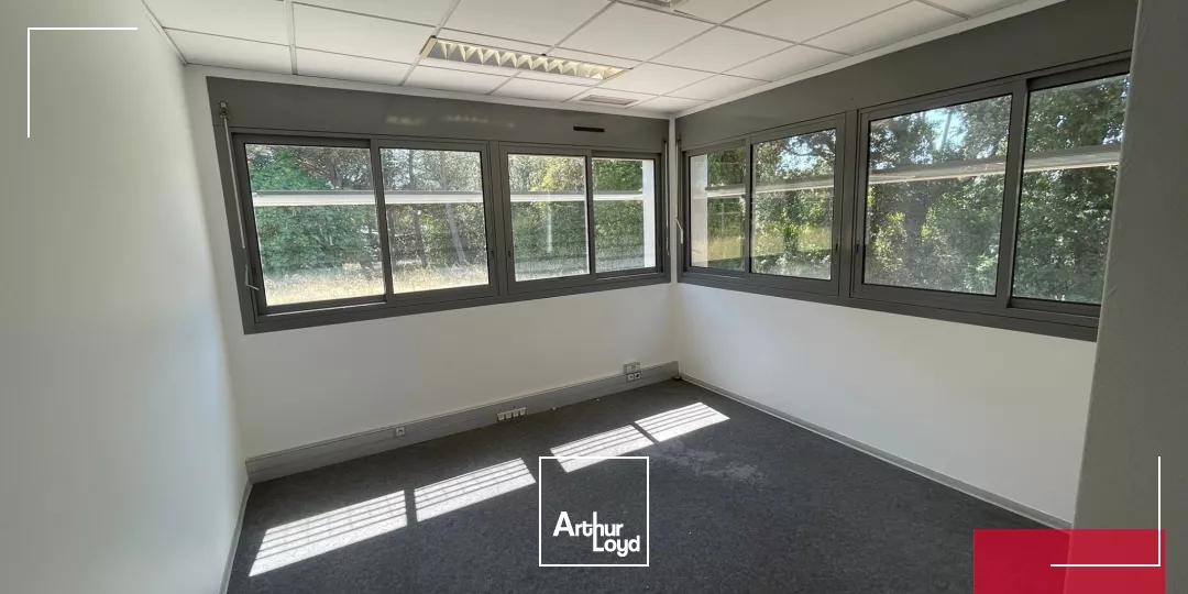 A LOUER BUREAUX CLAPIERS - CADRE VERDOYANT