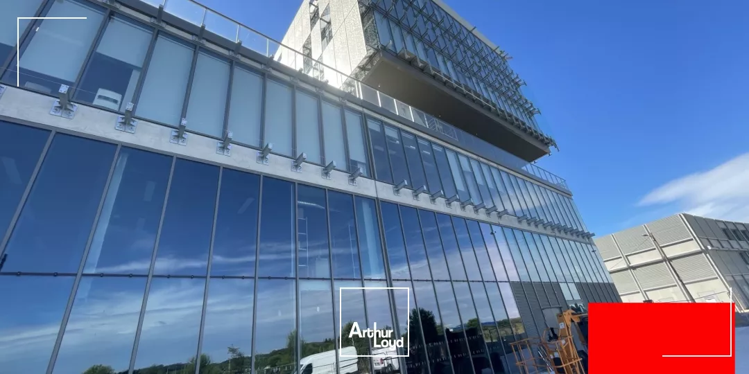 BUREAUX NEUFS A LOUER AVEC TERRASSES ET PARKINGS - NEXUS - MONTPELLIER -GARE TGV SUD DE FRANCE