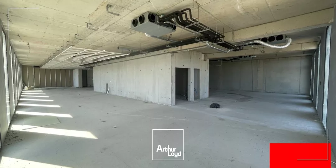 BUREAUX NEUFS A LOUER AVEC TERRASSES ET PARKINGS - NEXUS - MONTPELLIER -GARE TGV SUD DE FRANCE