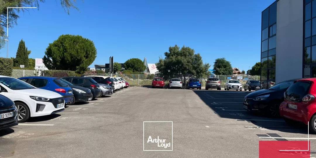 BUREAUX DE 438 M2 PARC DE L'AEROPORT PEROLS 