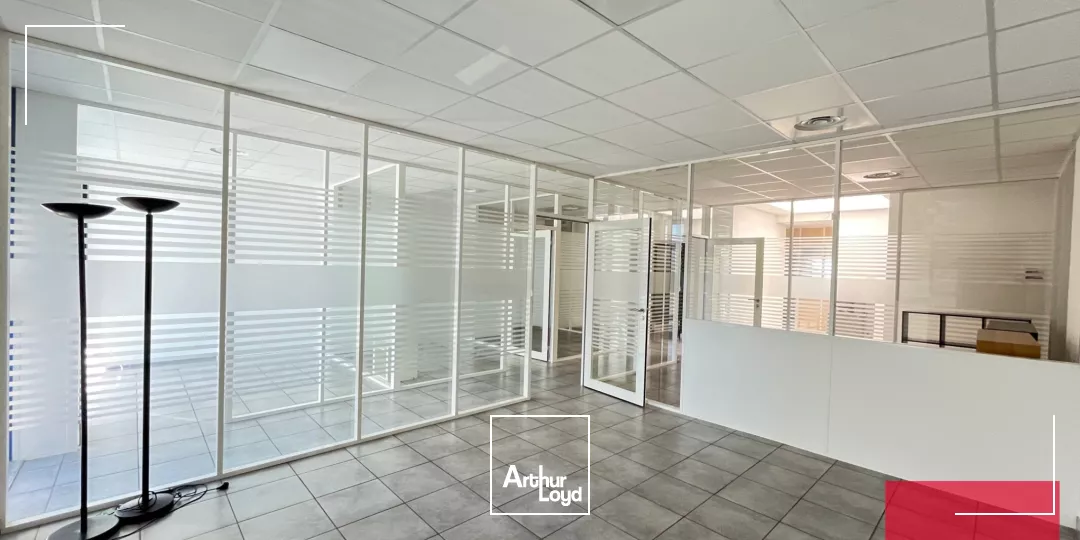 BUREAUX DE 438 M2 PARC DE L'AEROPORT PEROLS 
