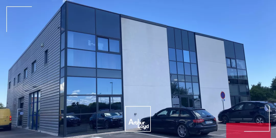 BUREAUX DE 438 M2 PARC DE L'AEROPORT PEROLS 