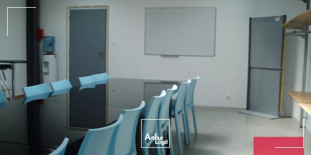 BUREAUX A LOUER - LE CRES