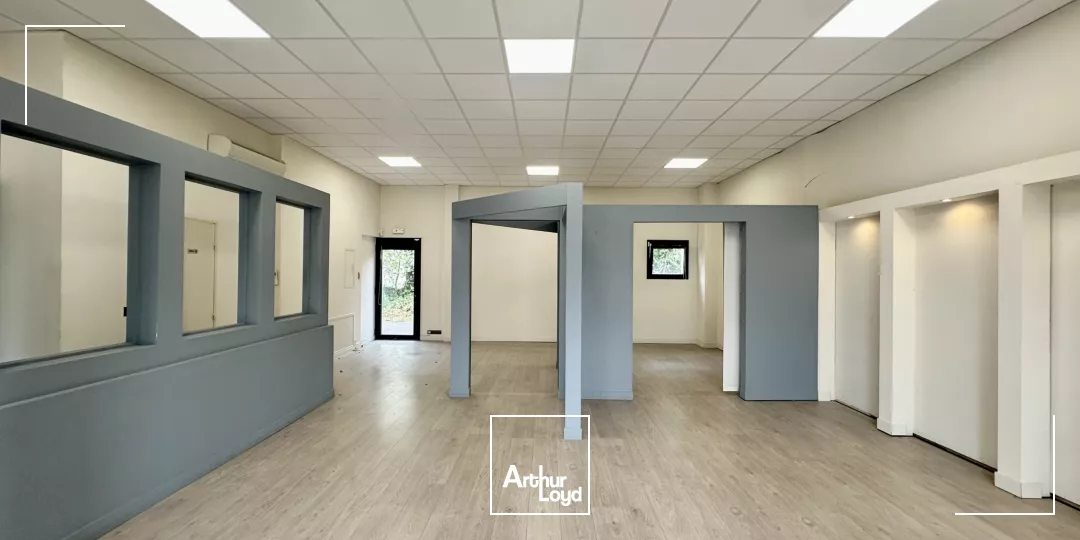 Bâtiment mixte indépendant à VENDRE sur AIX EN PROVENCE