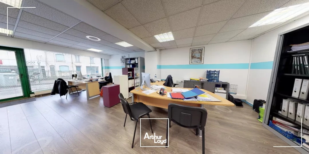 A LOUER LOCAL PROFESSIONNEL 232 M² PROXIMITE GARE