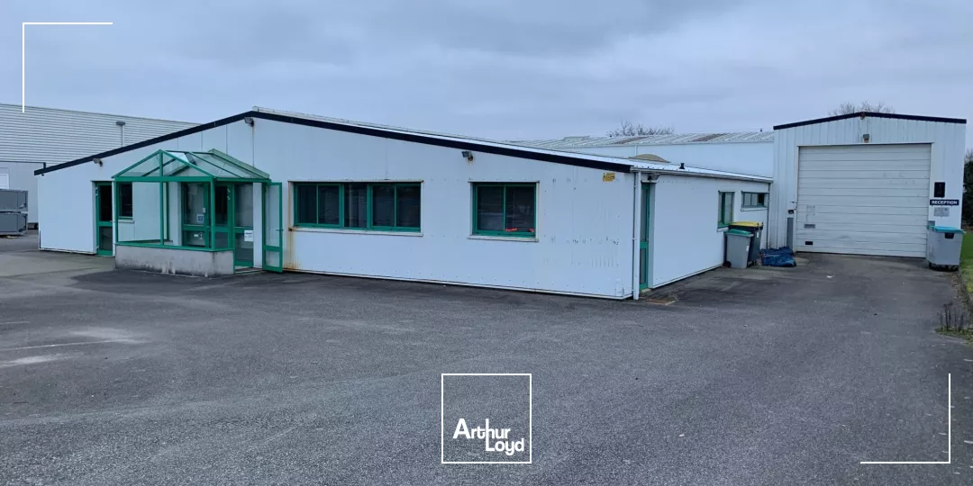 LOCATION LOCAL D'ACTIVITE D'ENVIRON 1 180 m² A SAINT-EVARZEC