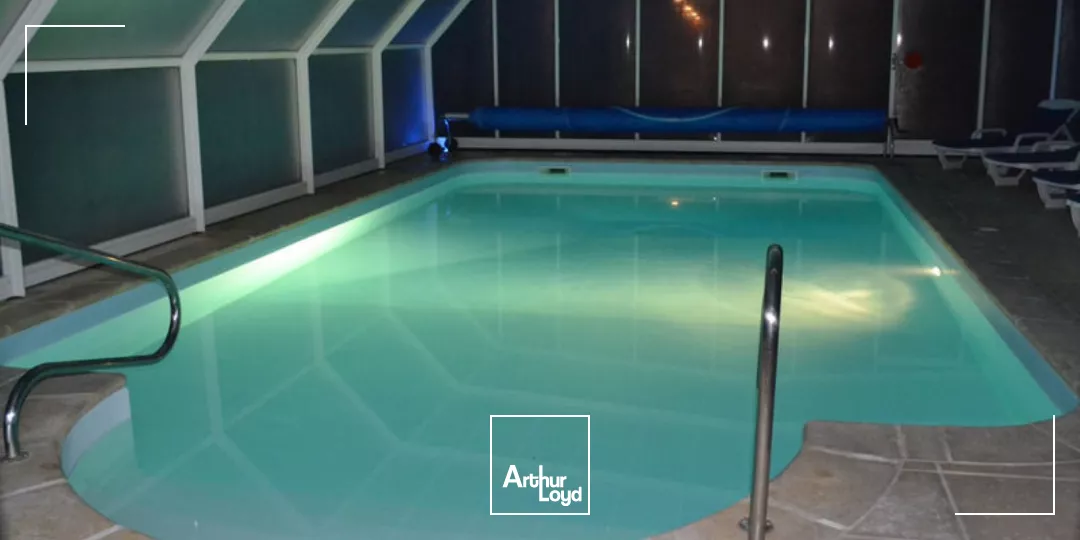 A VENDRE MURS ET FONDS DE COMMERCE HOTEL A FREHEL