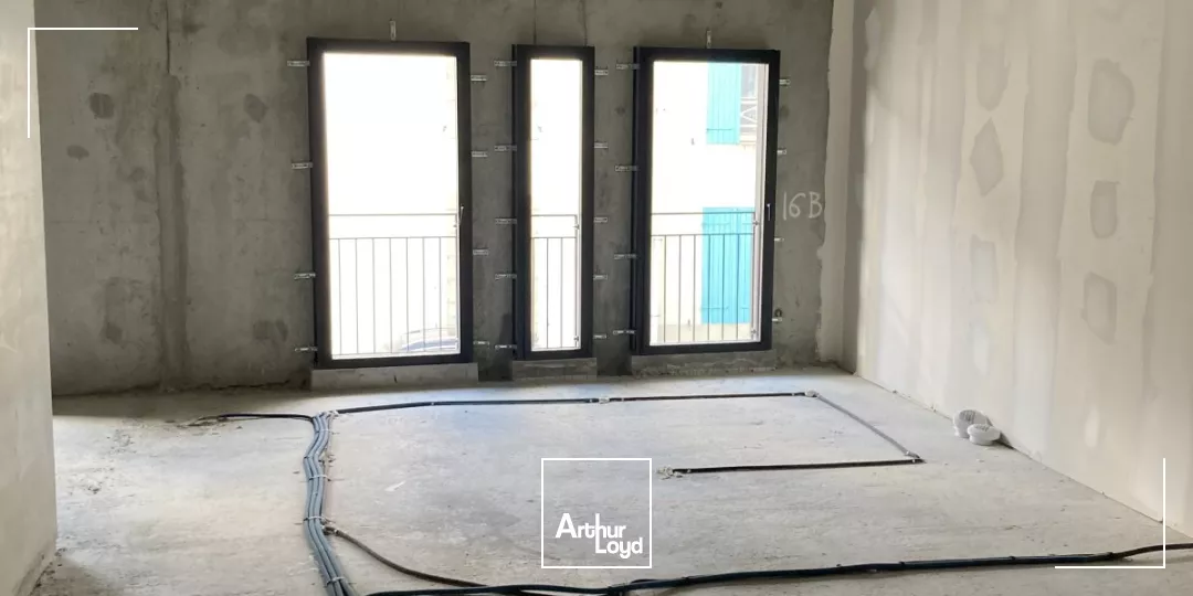 A VENDRE BUREAUX IMMEUBLE NEUF CENTRE VILLE PLOUGASTEL DAOULAS