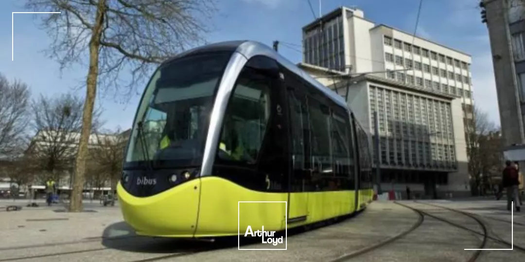 BUREAUX A LOUER BREST ZONE DE KERGARADEC IMMEUBLE INDEPENDANT DE BUREAUX