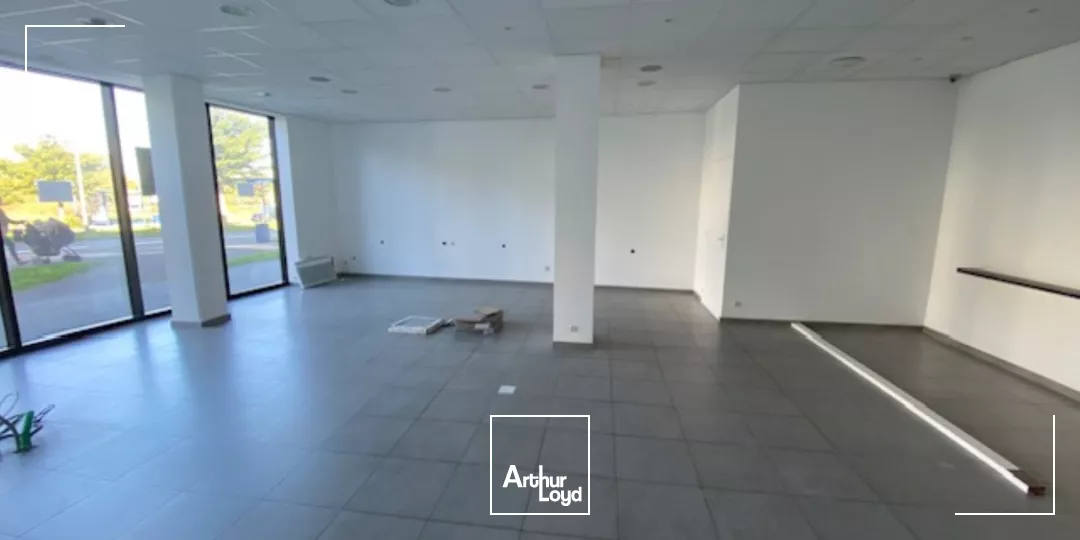 A LOUER LOCAL COMMERCIAL RIVE DROITE DE BREST