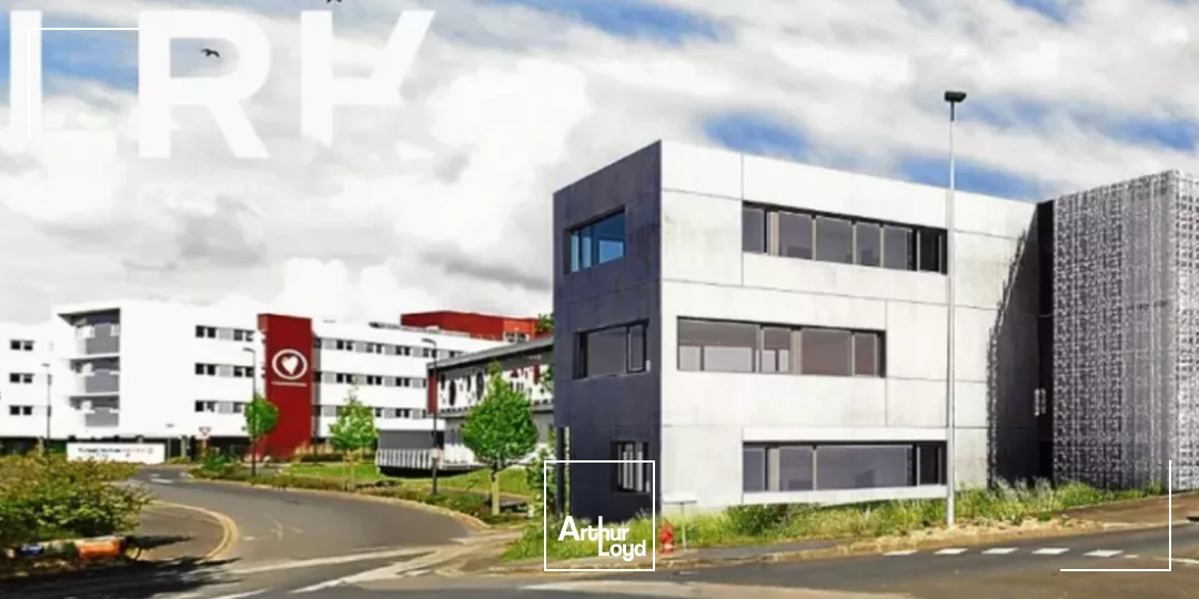 A VENDRE / A LOUER - PLATEAU DE BUREAUX 157 M² - LE RELECQ KERHUON