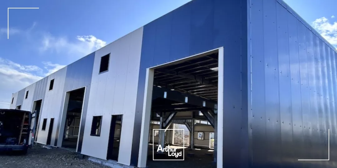 PERONNAS - LOCAUX D'ACTIVITE EN CONSTRUCTION - NEUFS - LOCATION - VISIBILITE 