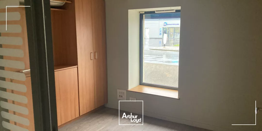 Secteur Mâcon Sud - Bureaux à louer Crêches sur Saône, visibilité exceptionnelle sur la Route Nationale