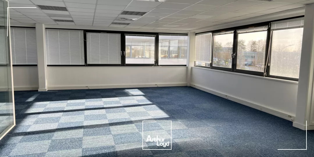 BUREAUX A LOUER - SAINTE LUCE SUR LOIRE - PROCHE GRANDS AXES