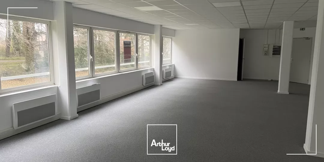 BUREAUX A VENDRE - CARQUEFOU LA FLEURIAYE - PMR - 195M2