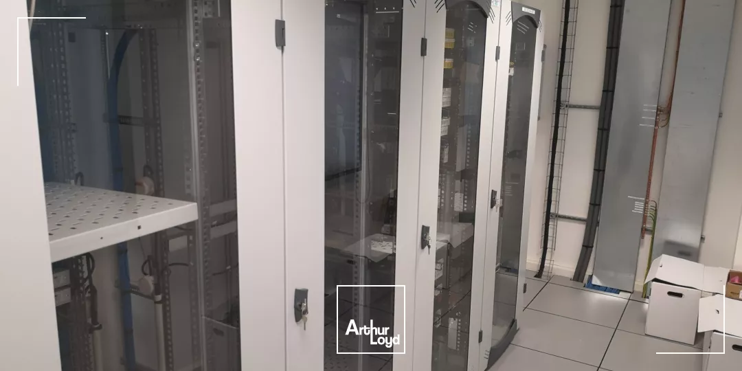 BUREAUX A LOUER A VENDRE - NANTES - 1660M2 DIVISIBLES