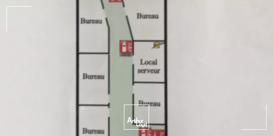 BUREAUX A LOUER - 600 M2 - SAINT NAZAIRE - ZI BRAIS - OPEN SPACE - 300 M2