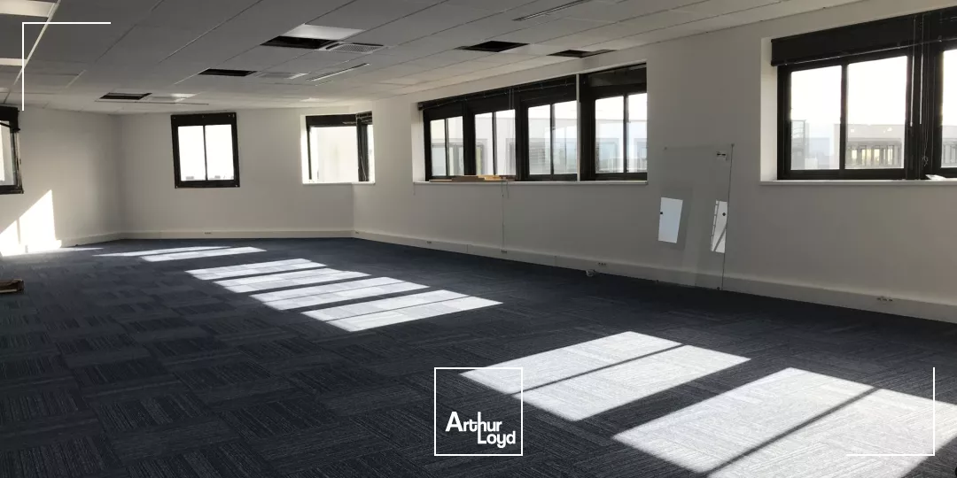 BUREAU A LOUER AEROPORT NANTES ATLANTIQUE 222 M2