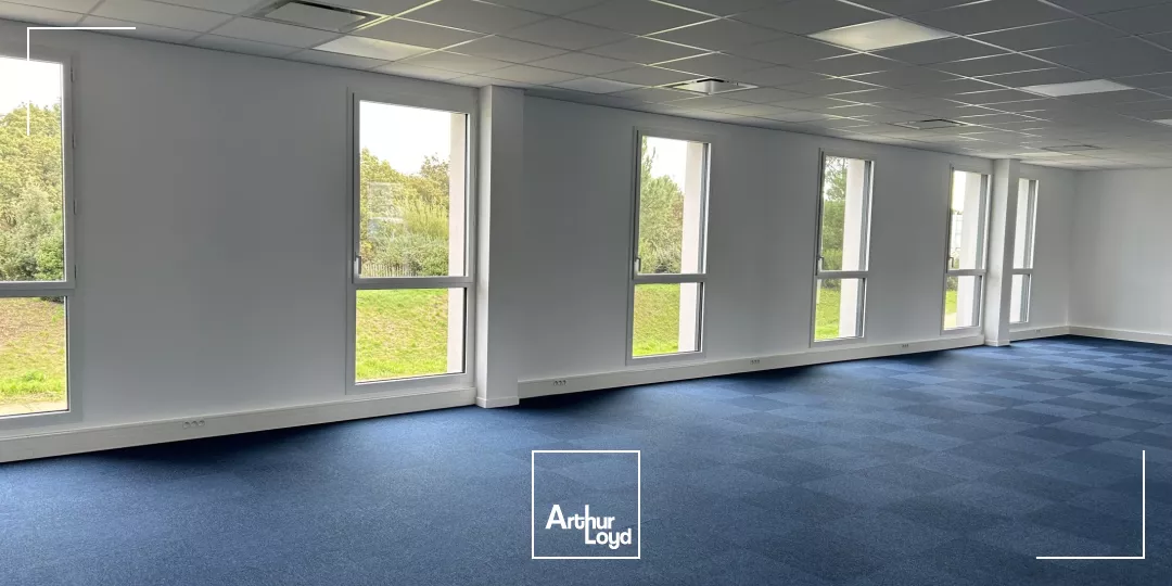 A VENDRE - A LOUER - BUREAUX - PORNIC - 239 m2 - 120 m2 - TERTIAIRE