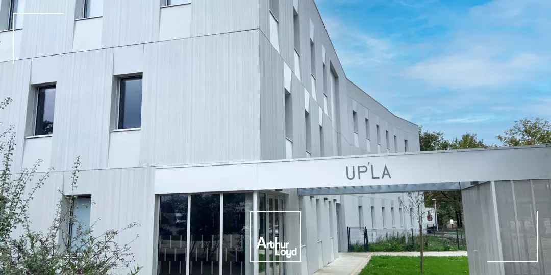 CARQUEFOU - BUREAUX - DIVISIBLES - A LOUER - NEUFS