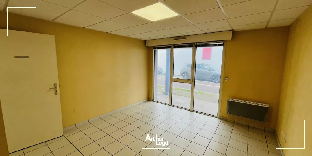 A VENDRE BUREAUX 140M2 ST NAZAIRE CENTRE