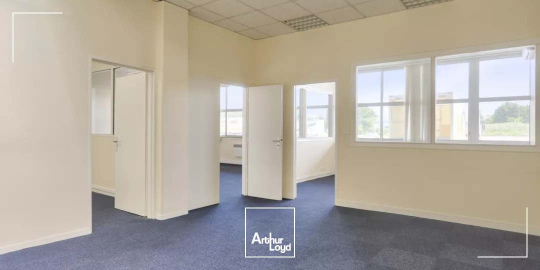 LOCATION - ENTREPOT - BUREAUX - AEROPORT - SUD NANTES