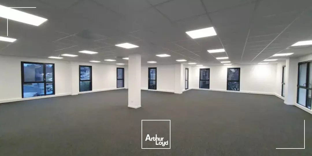 BUREAUX NEUFS-260 m²-LA CHAPELLE SUR ERDRE-PROCHE PÉRIPHÉRIQUE