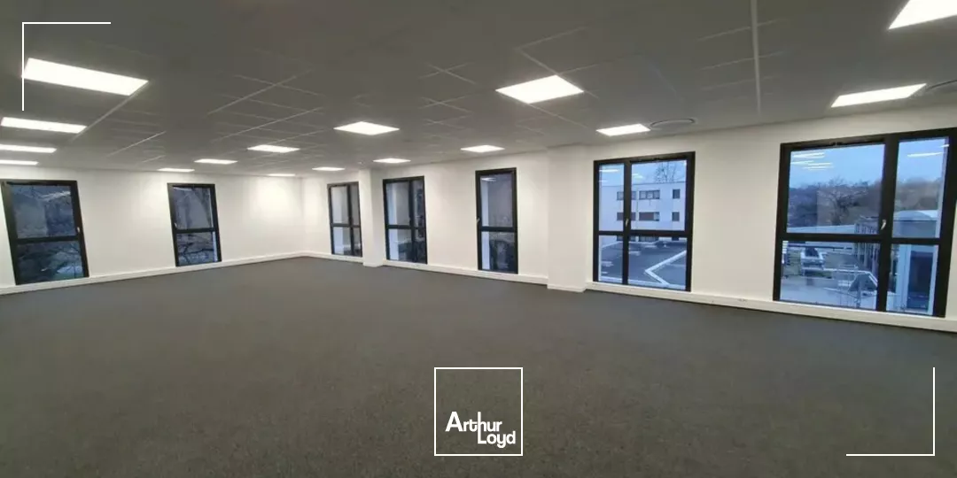 BUREAUX NEUFS-260 m²-LA CHAPELLE SUR ERDRE-PROCHE PÉRIPHÉRIQUE