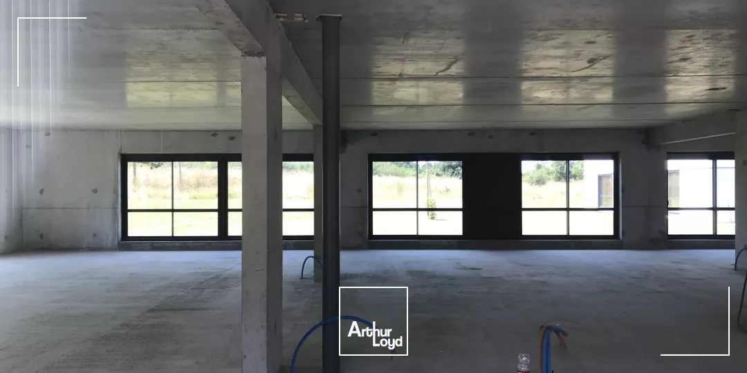 ACHAT - BUREAUX - PARKING - GUERANDE - 290 m2 - PMR