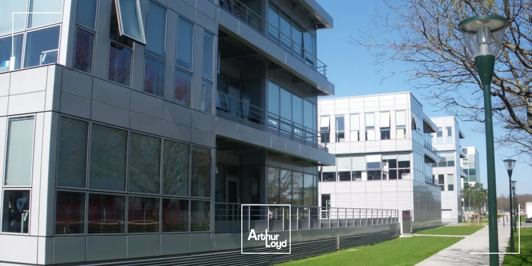LOCATION BUREAUX SAINT-HERBLAIN 3357 M2 ZONE ZENITH