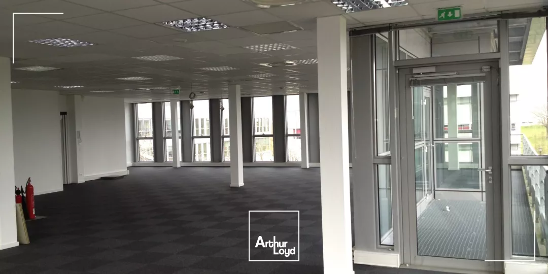 LOCATION BUREAUX SAINT-HERBLAIN 3357 M2 ZONE ZENITH