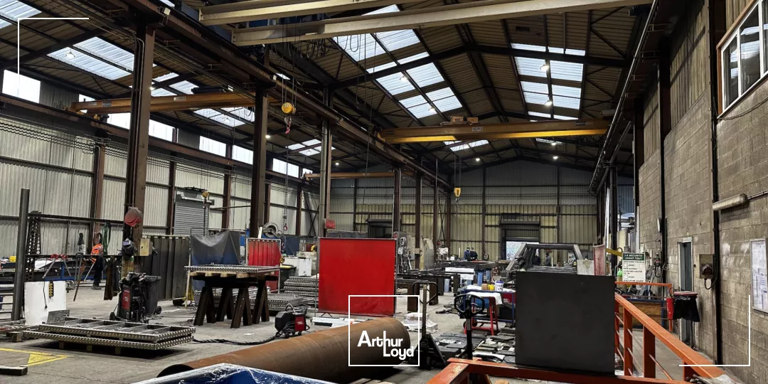 À LOUER / À VENDRE - BÂTIMENT INDUSTRIEL INDÉPENDANT ZI TETEGHEM