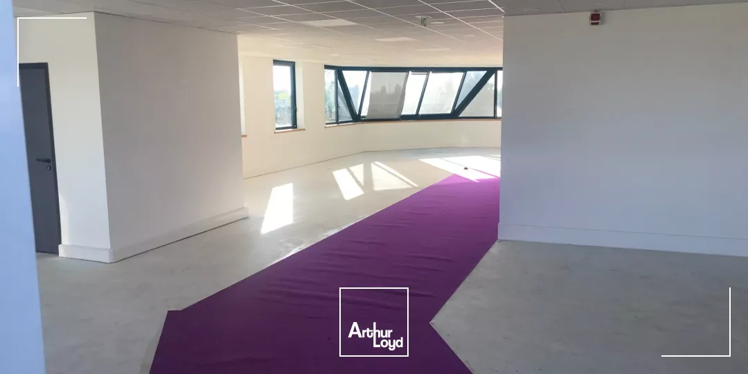 A louer bureaux rénovés et climatisés au sein d'un programme qualitatif 