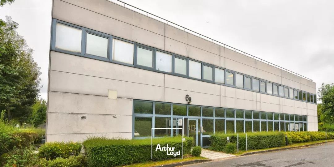 Locaux d'activité rénovés à louer - 212 m² & 394 m² - Paris Nord 2 Roissy CDG