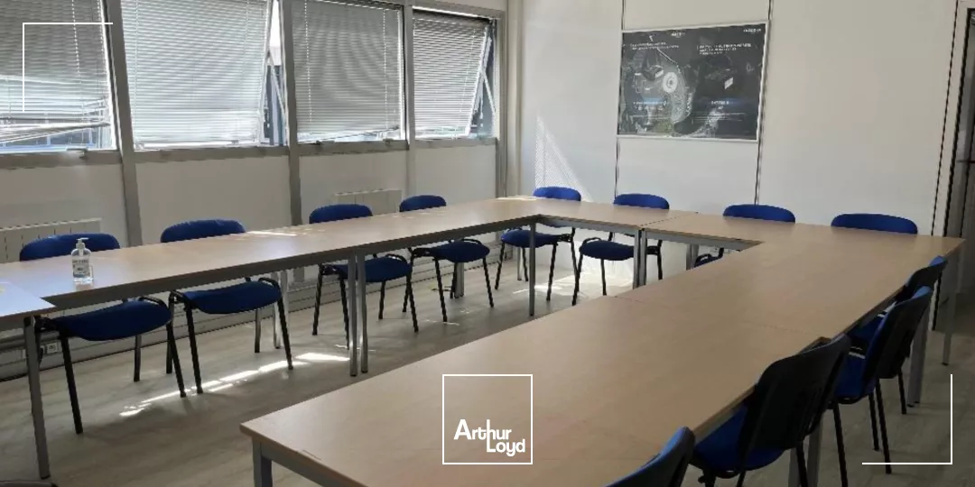 LOCAUX D'ACTIVITES - ZA TRAPPES ELANCOURT