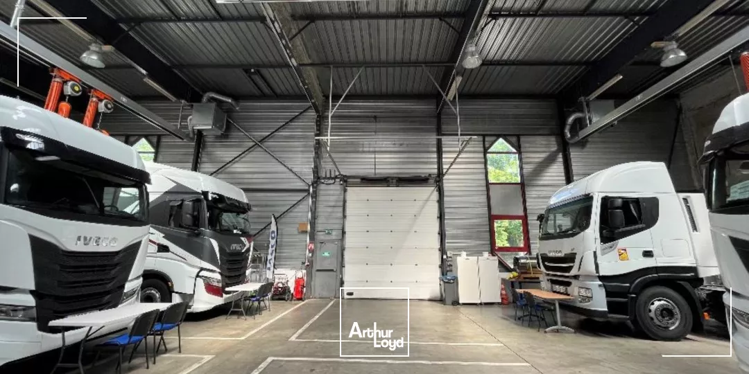 LOCAUX D'ACTIVITES - ZA TRAPPES ELANCOURT