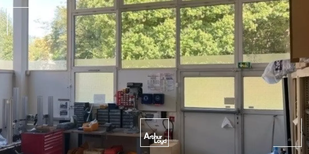 Bureaux à vendre ou à louer à BIEVRES 91570