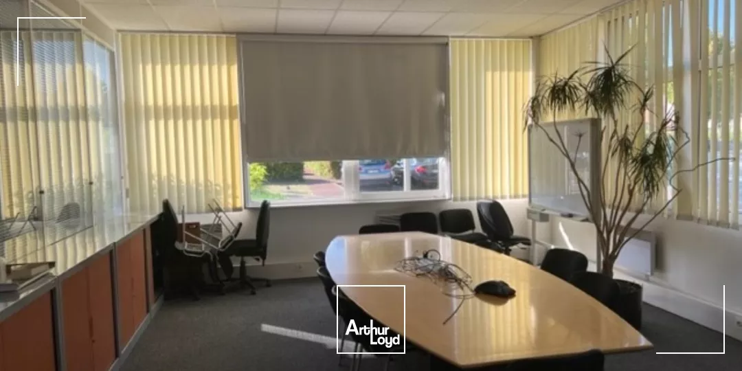 Bureaux à vendre ou à louer à BIEVRES 91570