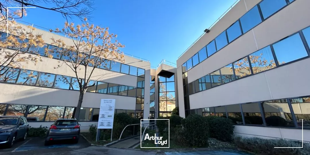 Bureaux de standing rénovés à louer avec parkings en ZFU - 13016 Marseille