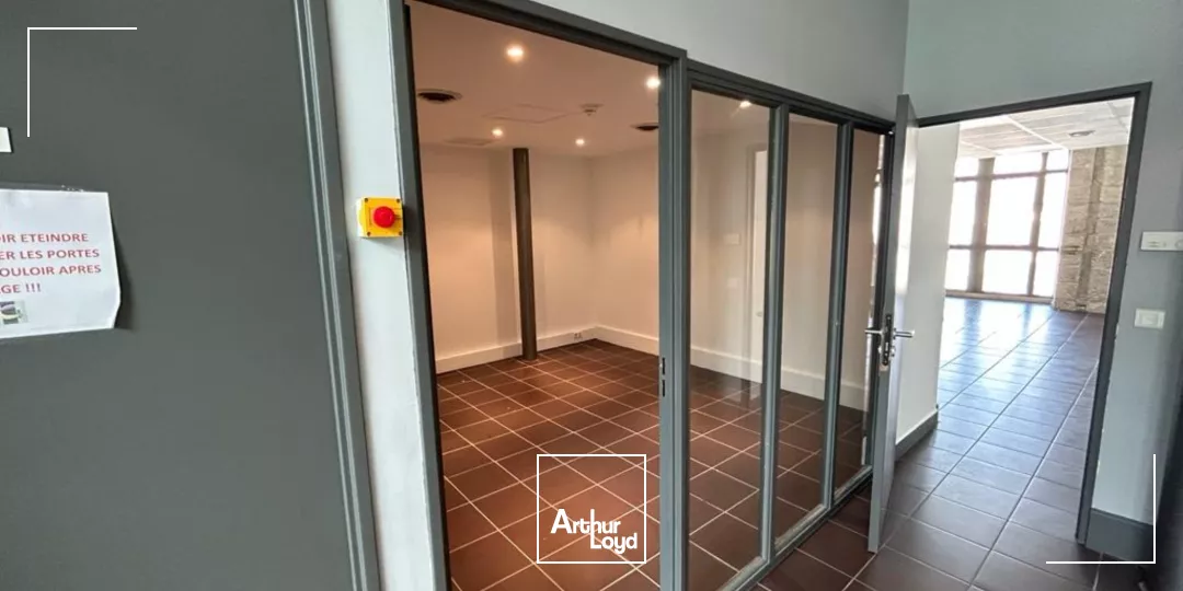 Bureaux à louer - Les Docks - 13002 Marseille