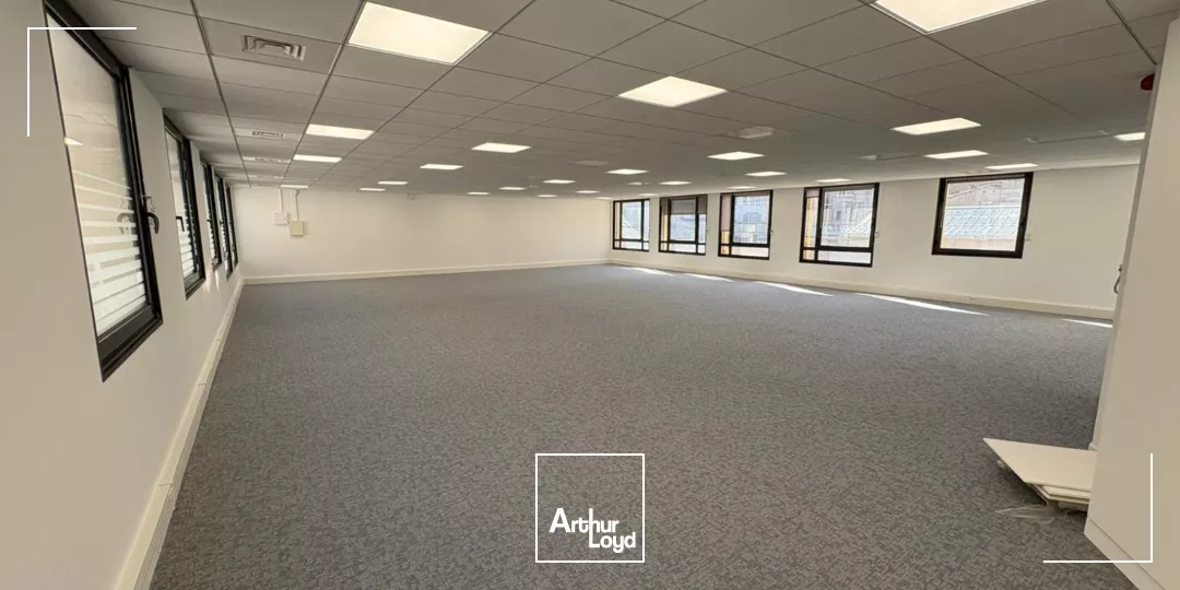 Bureaux rénovés à louer - Centre-ville / Vieux-Port - 13001 Marseille