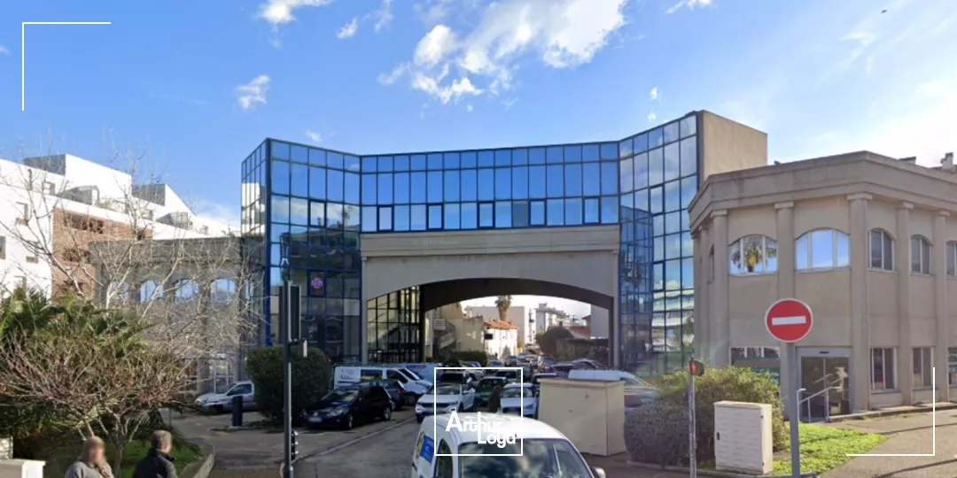 Local commercial/bureaux à louer - Centre Ville - La Seyne sur Mer