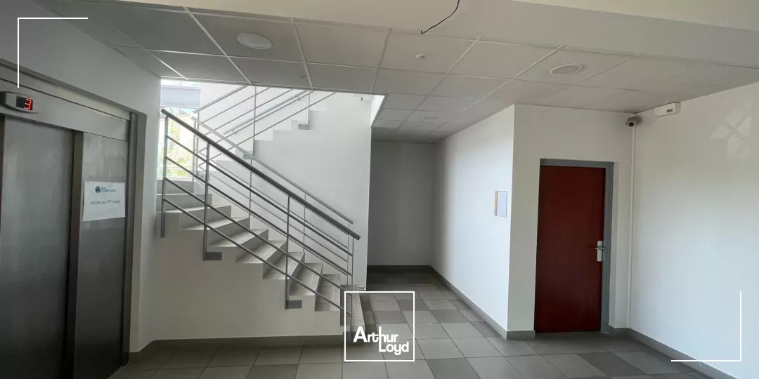 Bureaux avec parkings à louer - Les Paluds - Aubagne