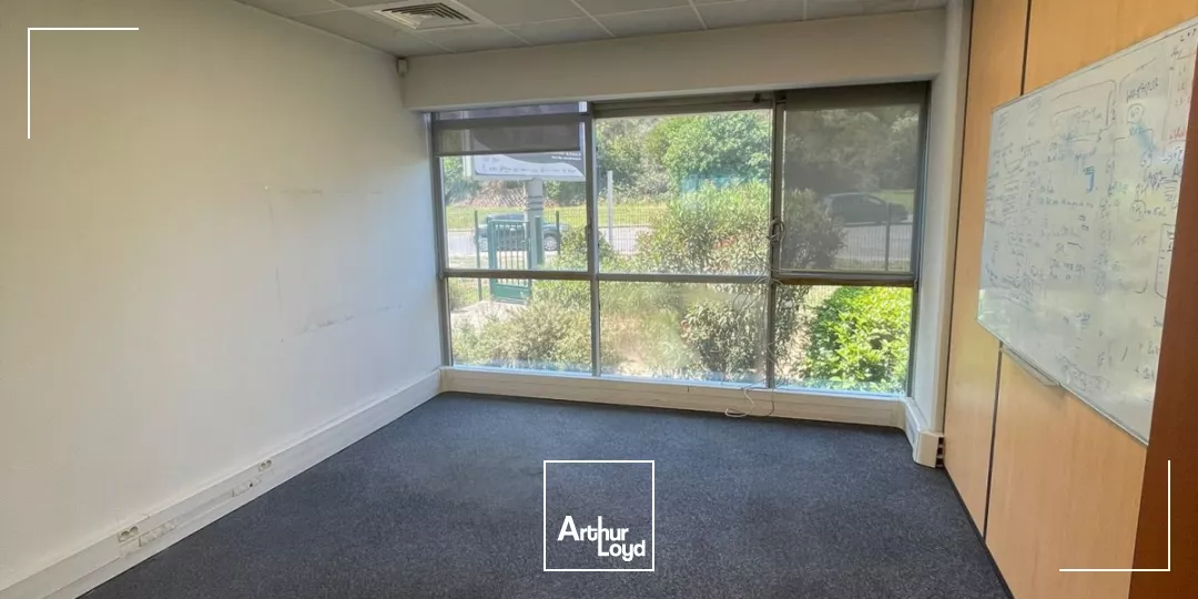 Bureaux avec parkings à louer - Les Paluds - Aubagne