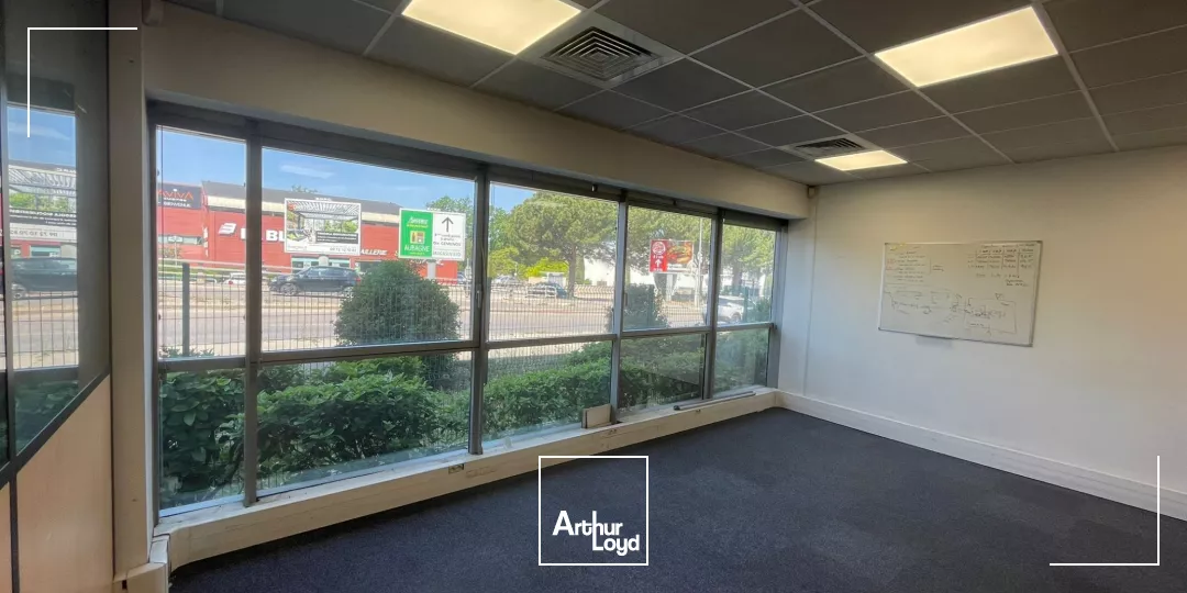 Bureaux avec parkings à louer - Les Paluds - Aubagne