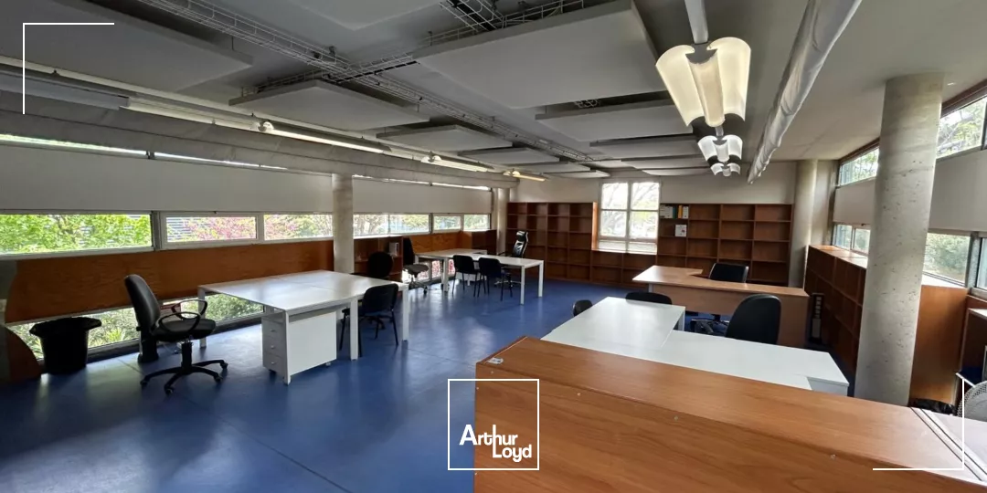 Bureaux à louer avec parking clos et sécurisé - ZFU - 13016 Marseille
